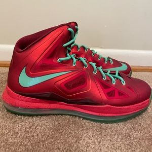 Lebron X 10 Christmas size 11